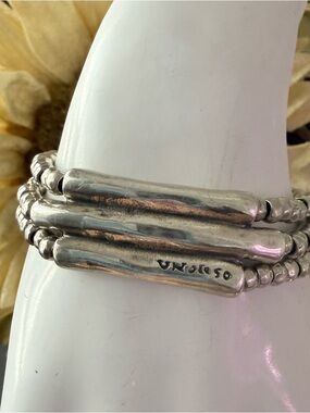 Uno de 50 Beaded Stretch Bracelet